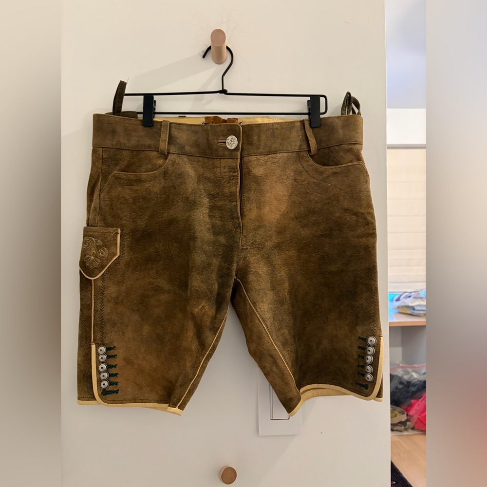 Moser Tan Leather Garment